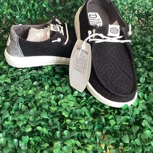 Hey Dude Men's Black and Gray Loafers